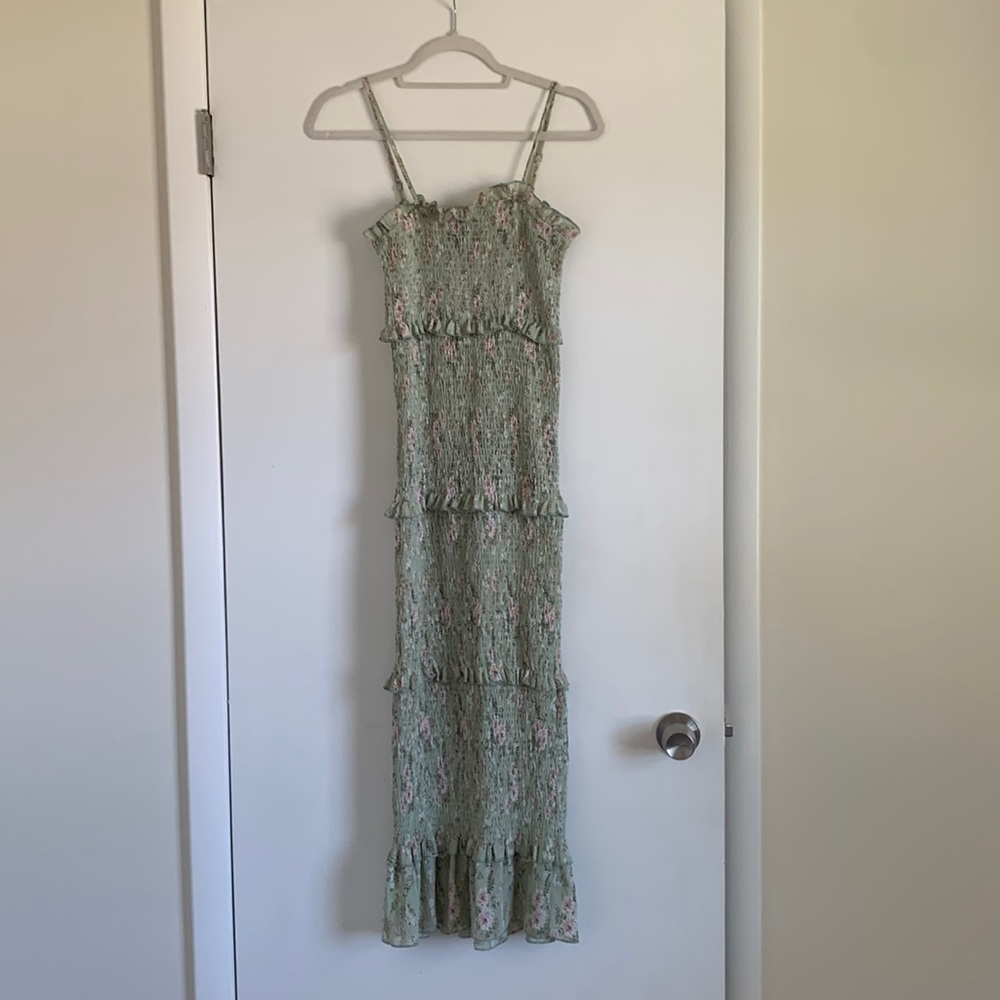 Brand New - VICI Be My Guest Floral Smocked Ruffle Midi Dress - SM